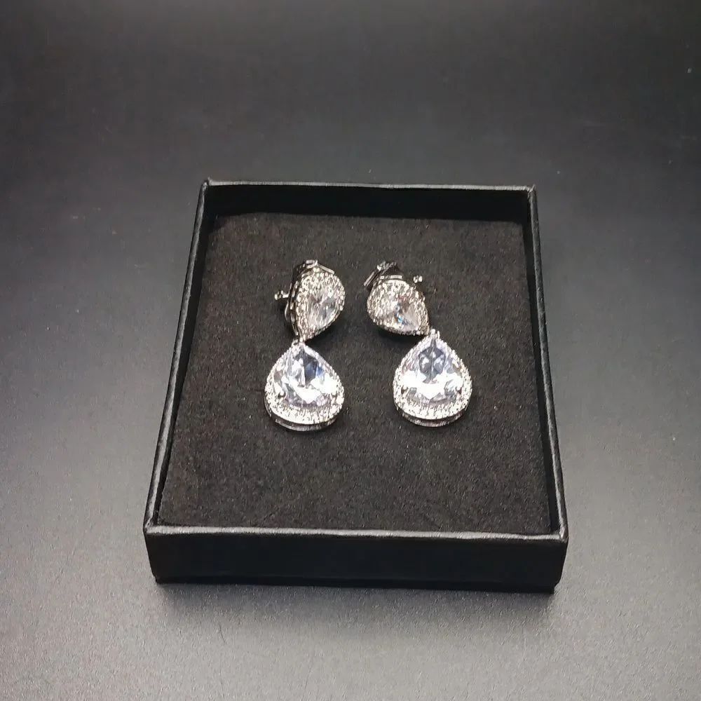 AW Cubic Zirconia Teardrop Silver Bridal Earrings New